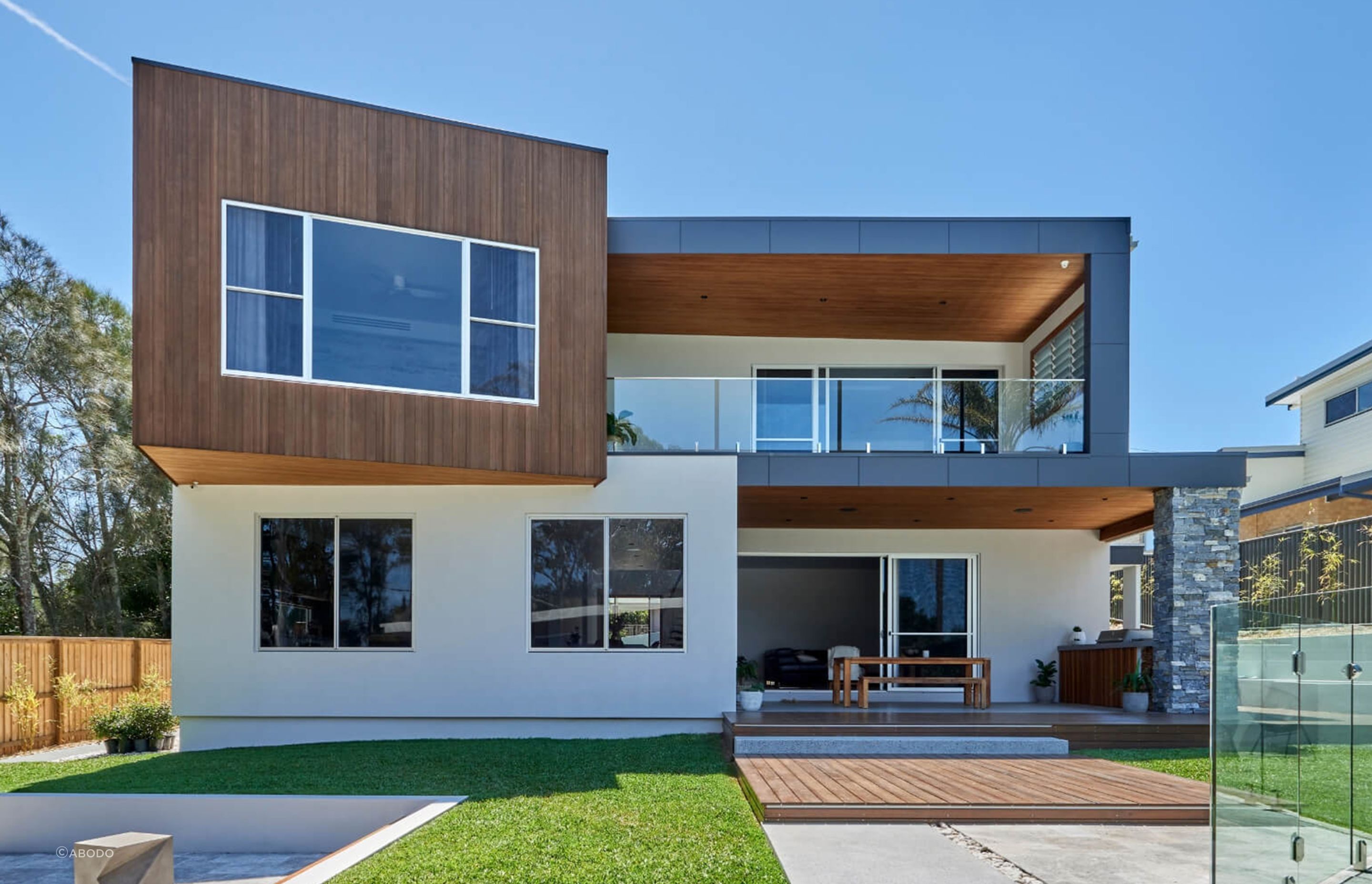 A mix of stone, metal and weatherboard gives this home contrast and character. Vulcan Cladding WB12 timber is used in conjunction with other cladding materials.