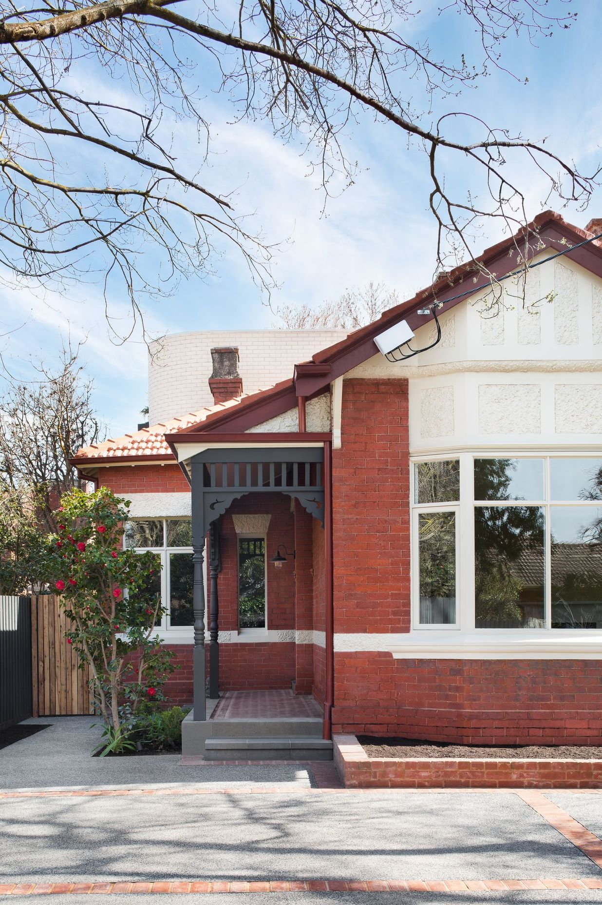 Golden Ash by Bryant Alsop Architects | Photography by Emily Bartlett