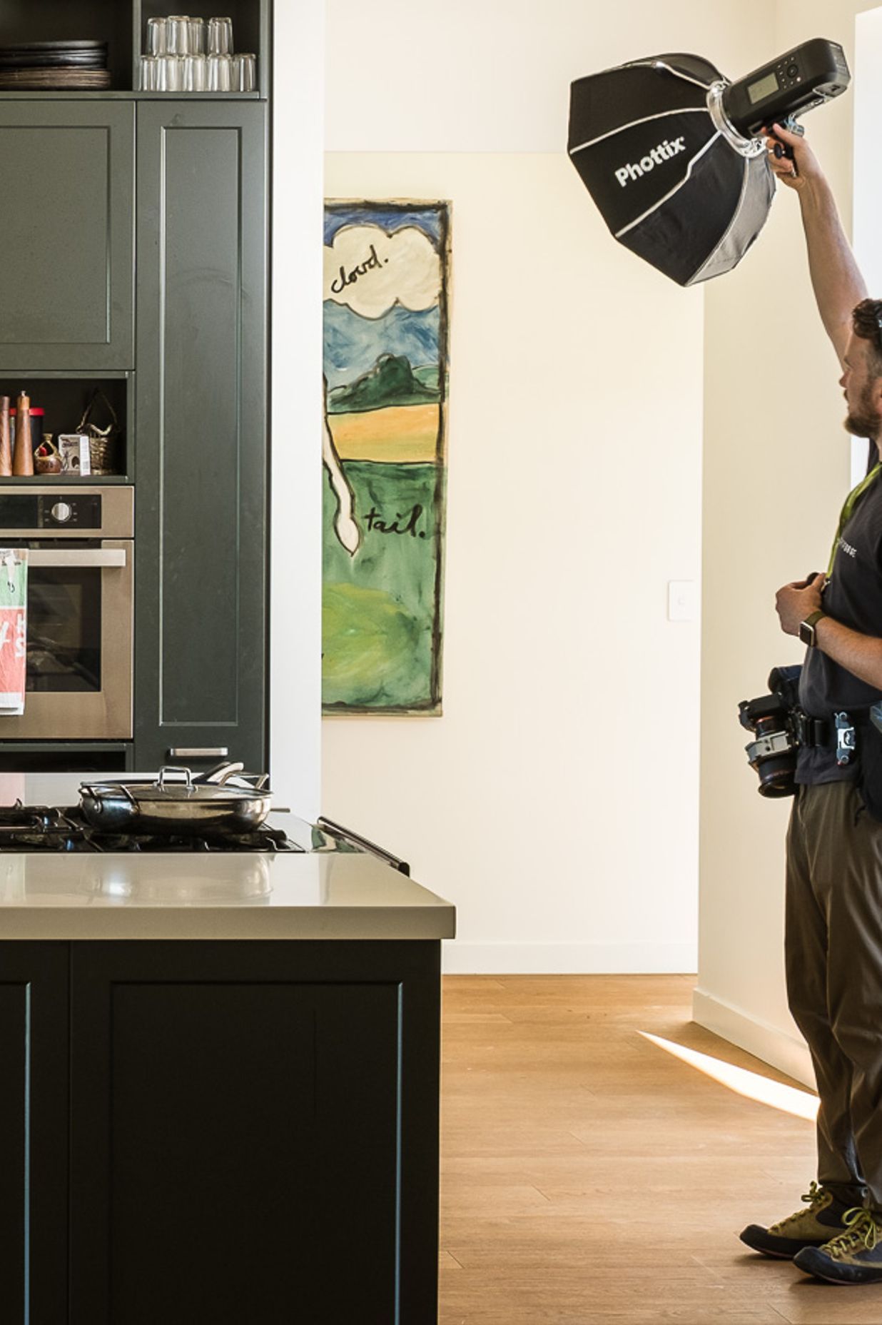 Dennis Radermacher on an interior shoot. Photo courtesy of Lightforge.