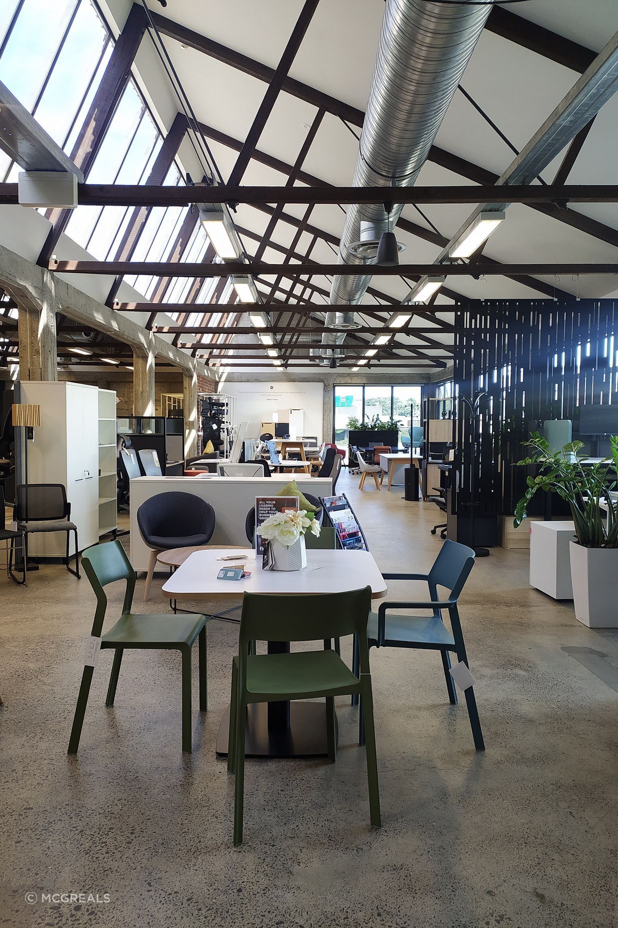 showroom-2.jpg