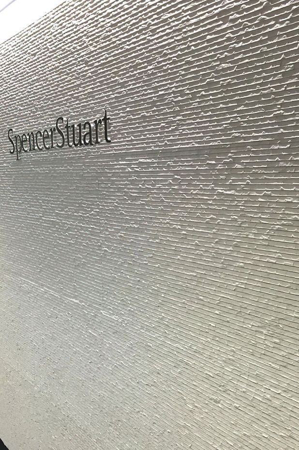 Stonini™ 3D Profiles range ‘Cabana’ in the Spencer Stuart Paris office