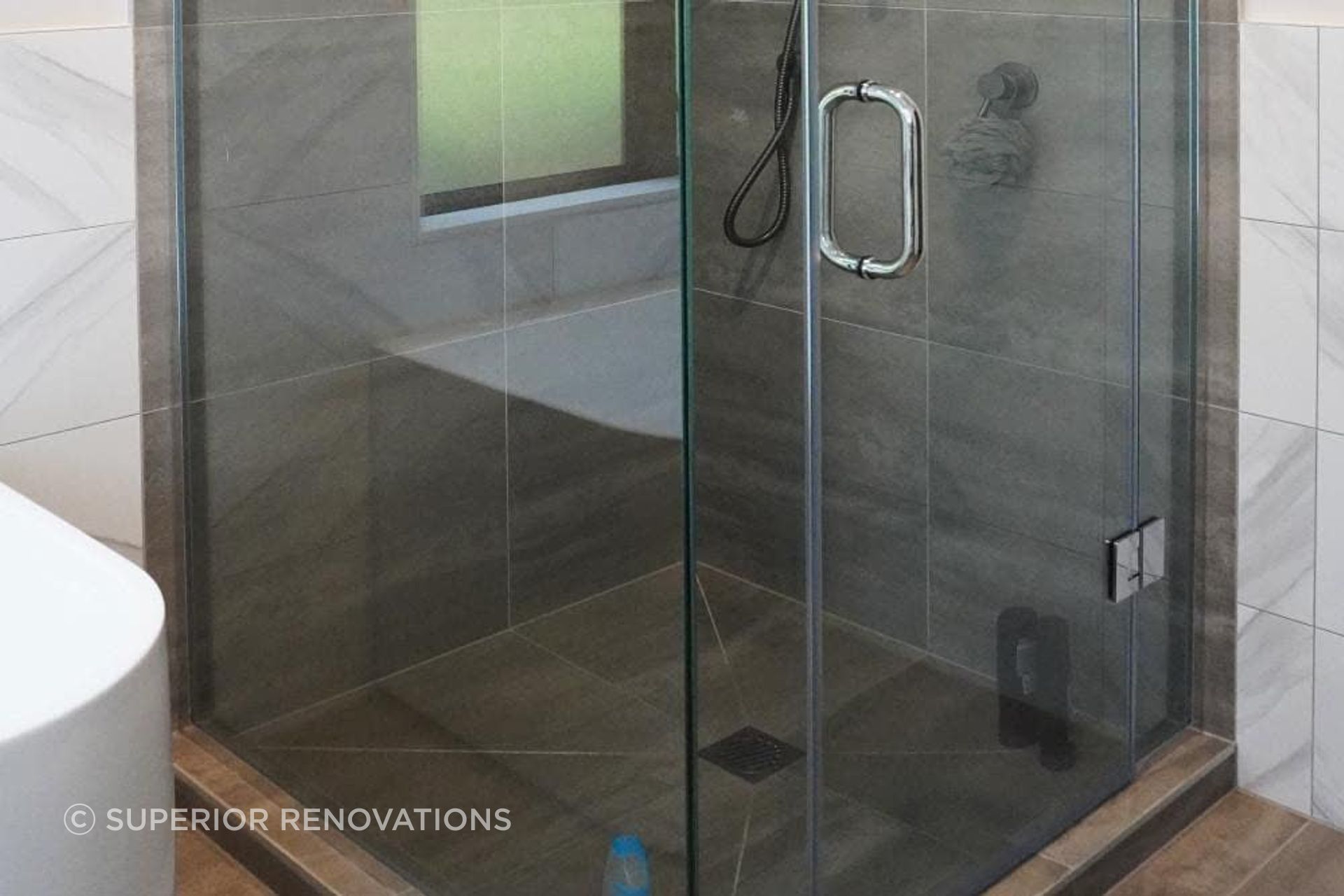 sr-henderson-valley-frameless-shower-enclosure.jpg
