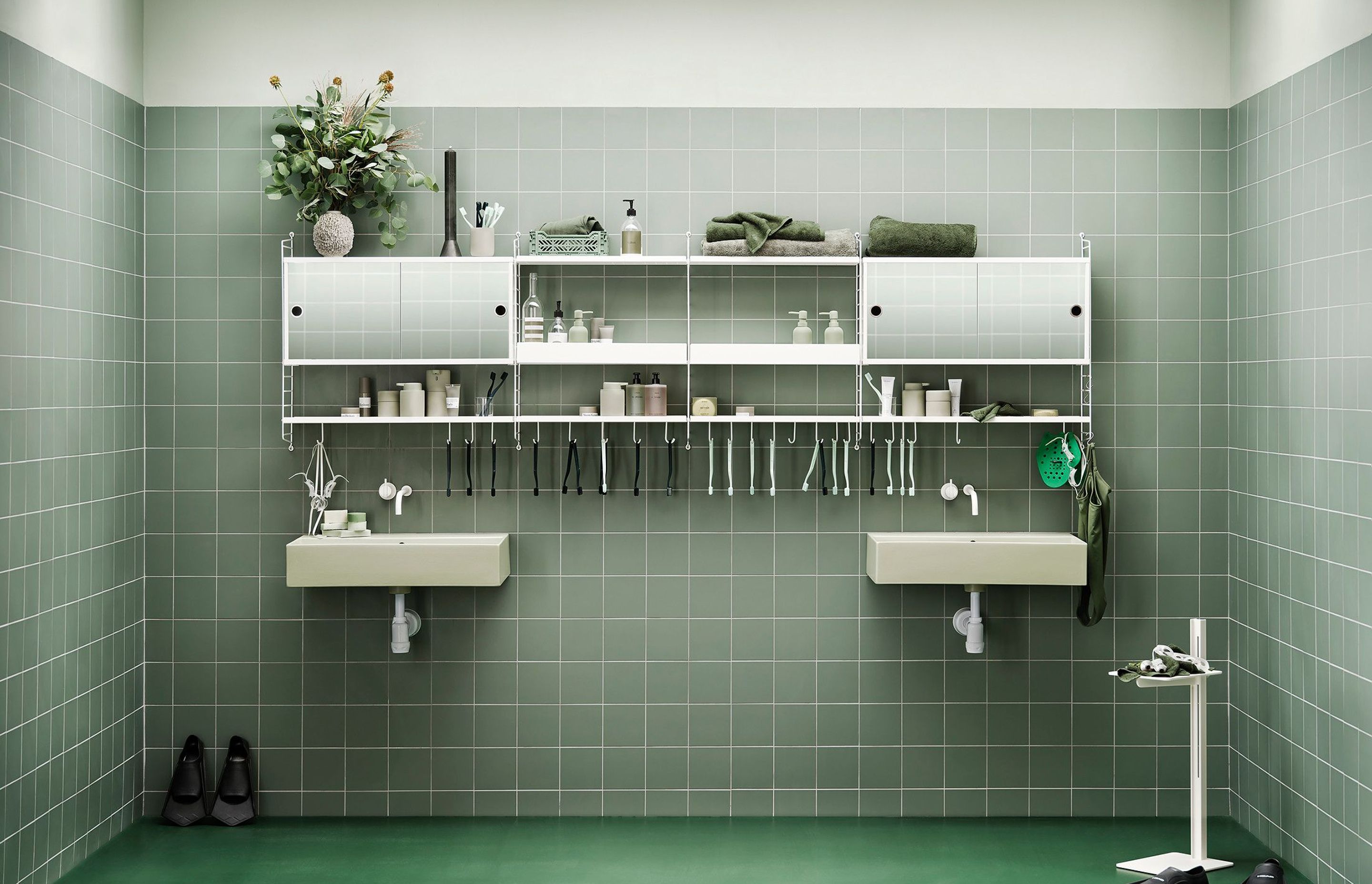 string-system-museum-bathroom-4landscape.jpg