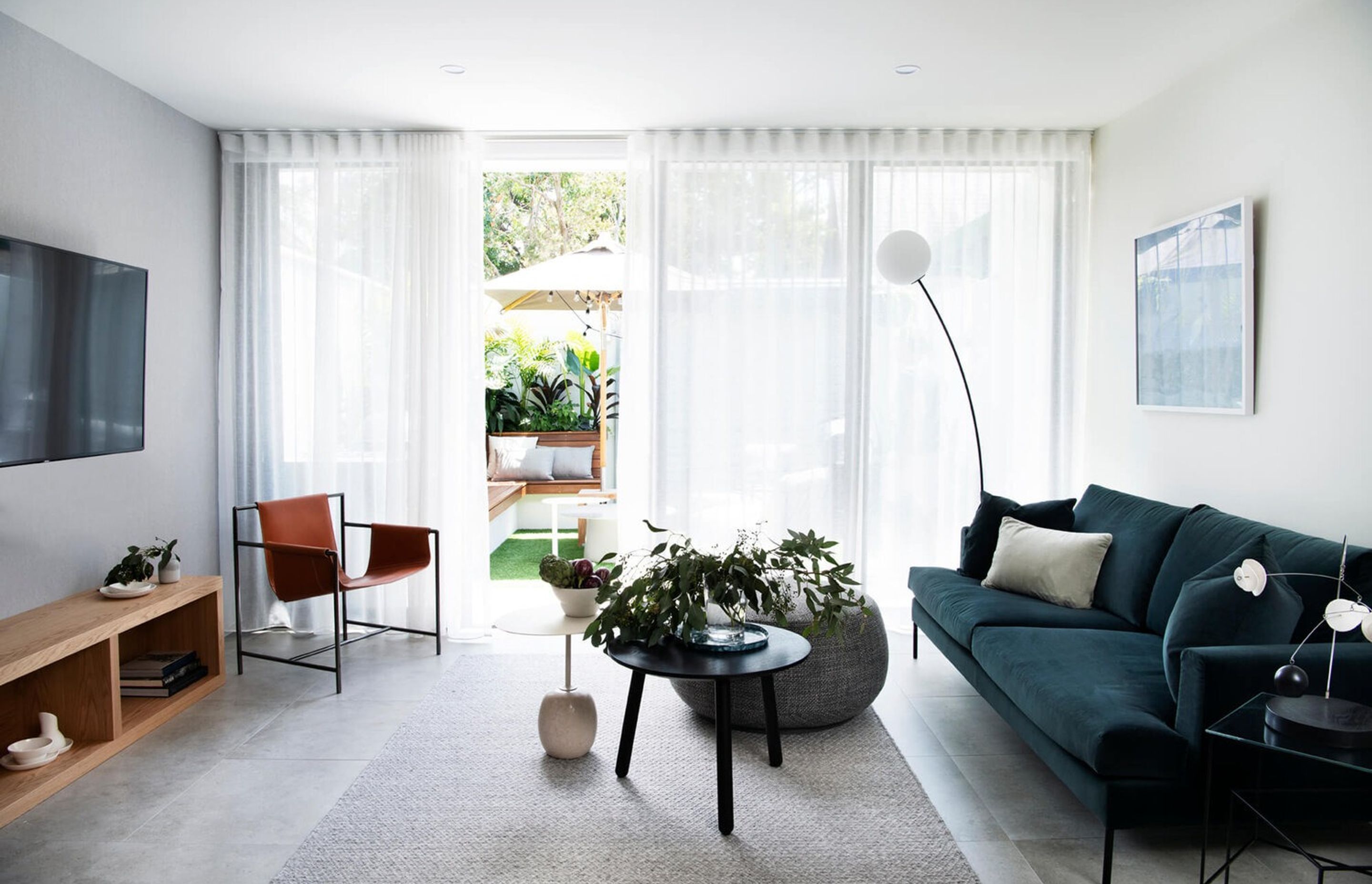 Juxtapose Terrace by Studio aem x Studio Gestalt | Photography by Brigid Arnott