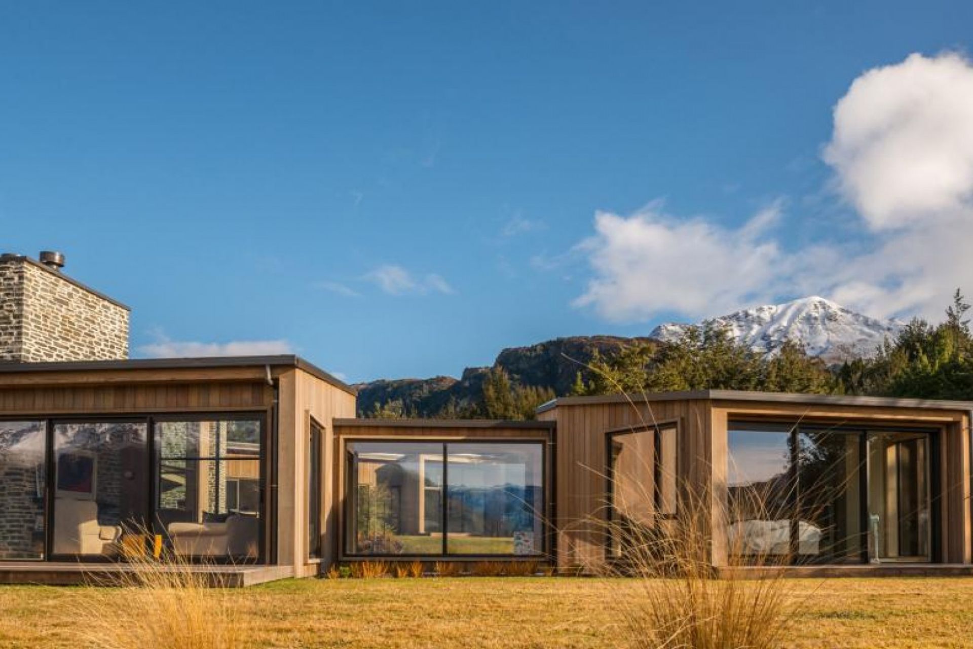 How installing the right windows will warm winter homes