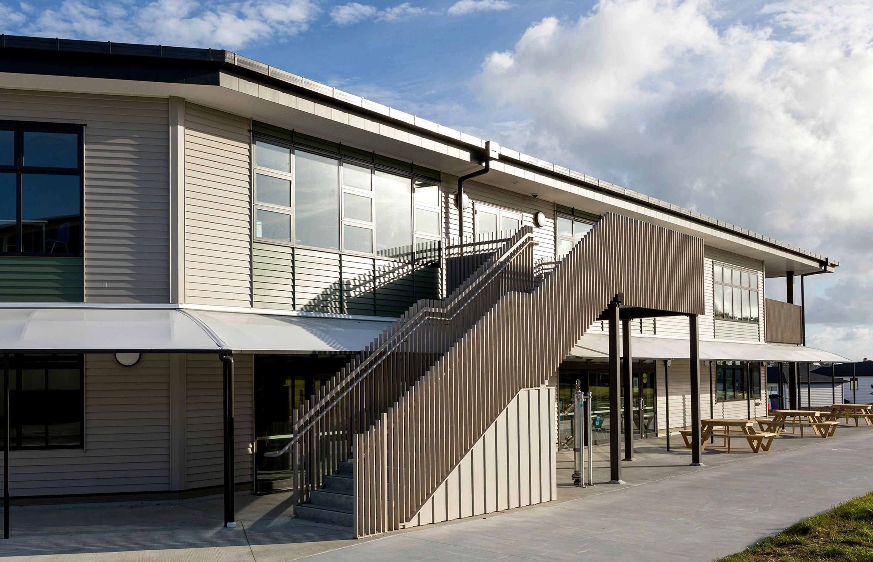 Case Study: Vertical Fin Balustrades Ensure Safety and Style at Torbay School