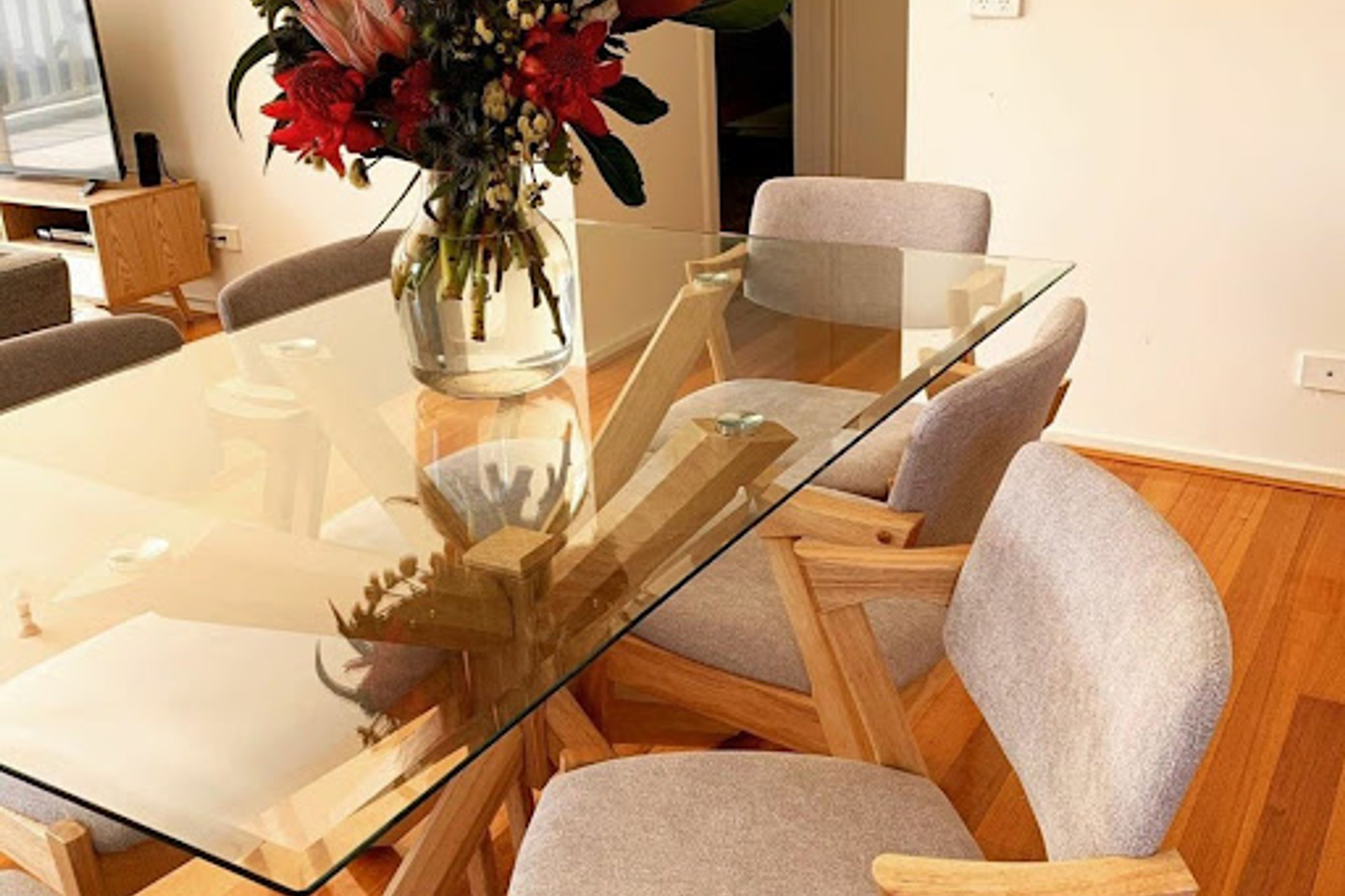 Dining Chair Designs: How to Pair with a Dining Table