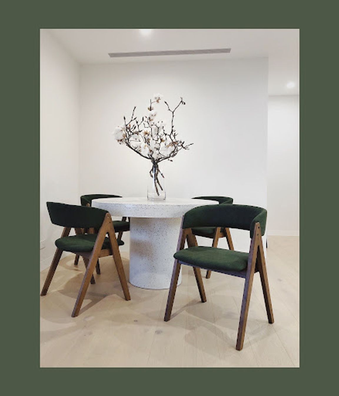 Dining Chair Designs: How to Pair with a Dining Table
