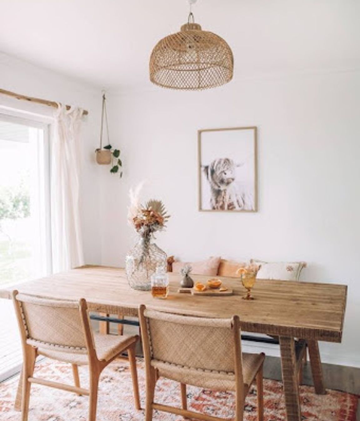 Dining Chair Designs: How to Pair with a Dining Table
