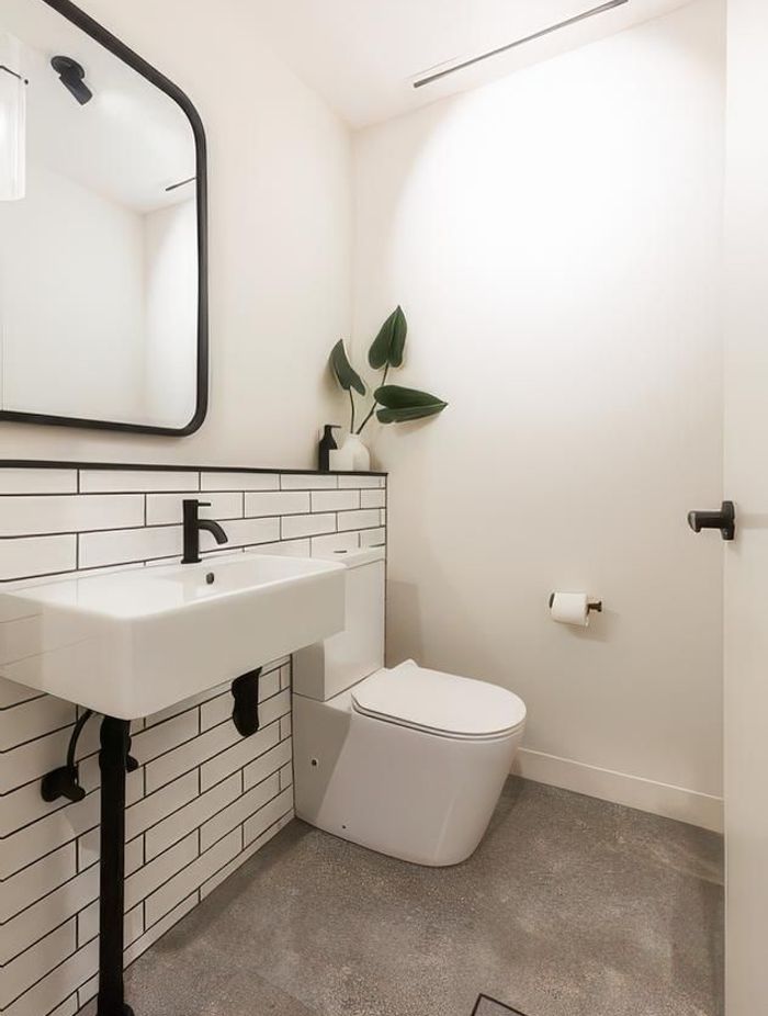Milu Odourless Mod back-to-wall toilets have been installed in all six office bathrooms, eliminating embarrassing odour and creating a more pleasant bathroom environment for staff.