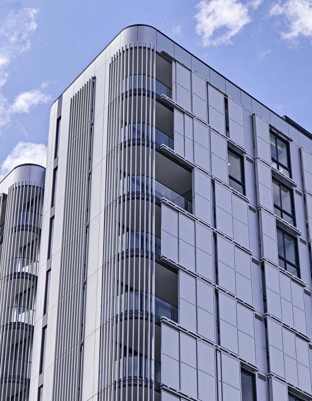 Featured Project: Vitradual Aluminium Cassette Cladding by Fairview