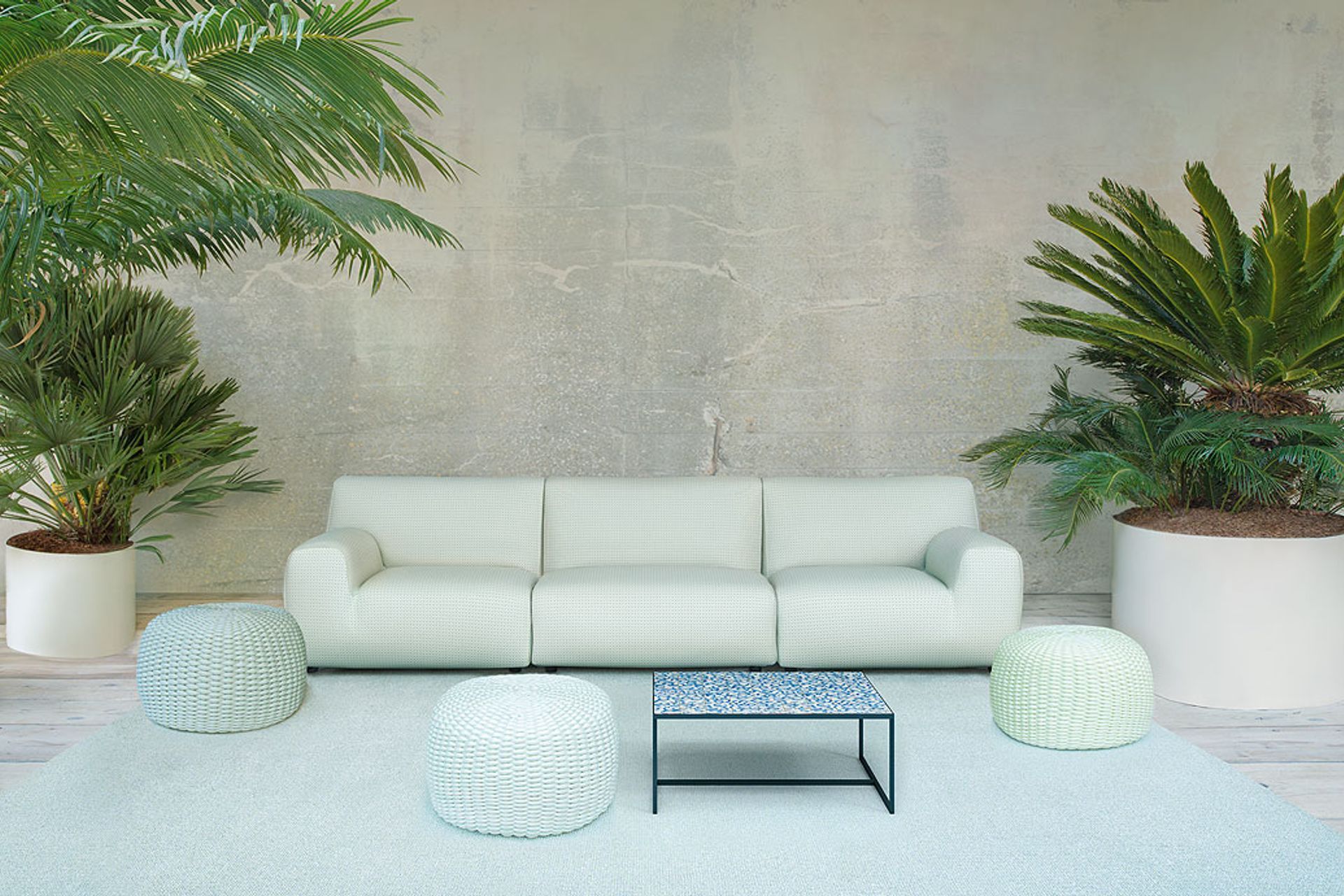 welcome-sofa-paola-lenti.jpg