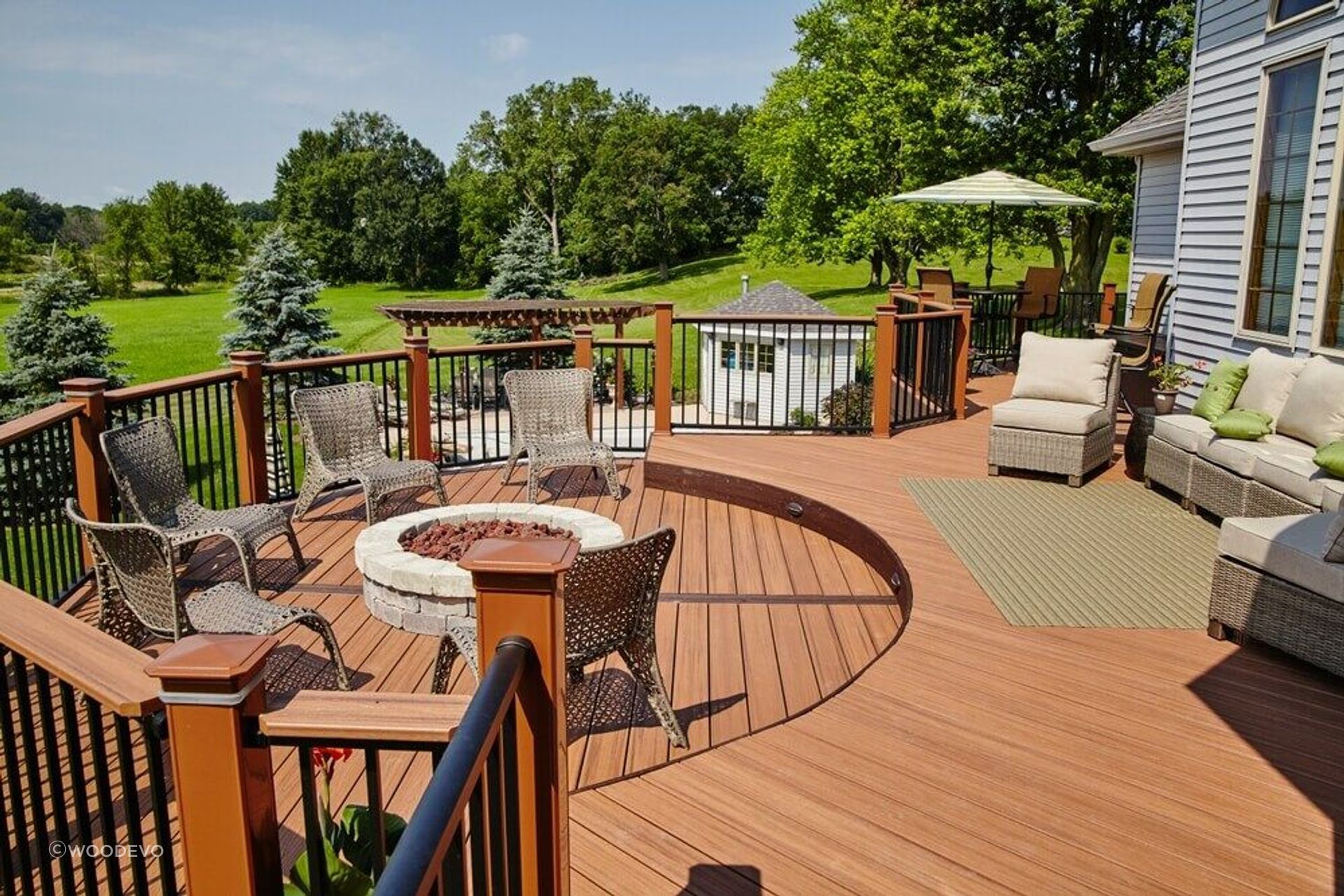 woodevo-blog-Composite-Decking-Saves-You-Money-in-the-Long-Run.jpg