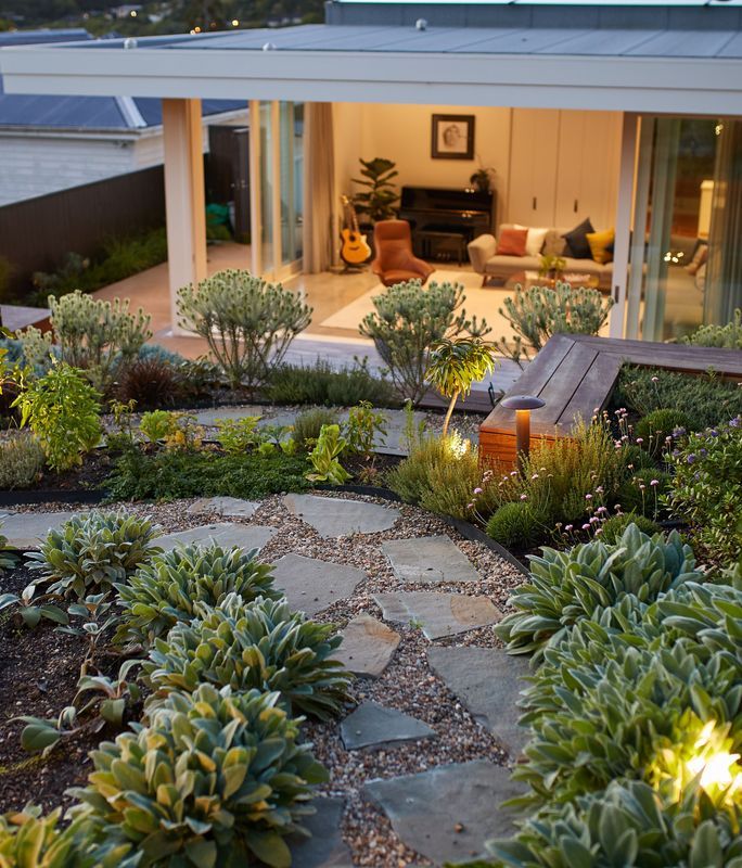 5 ways to maximise space in a small garden