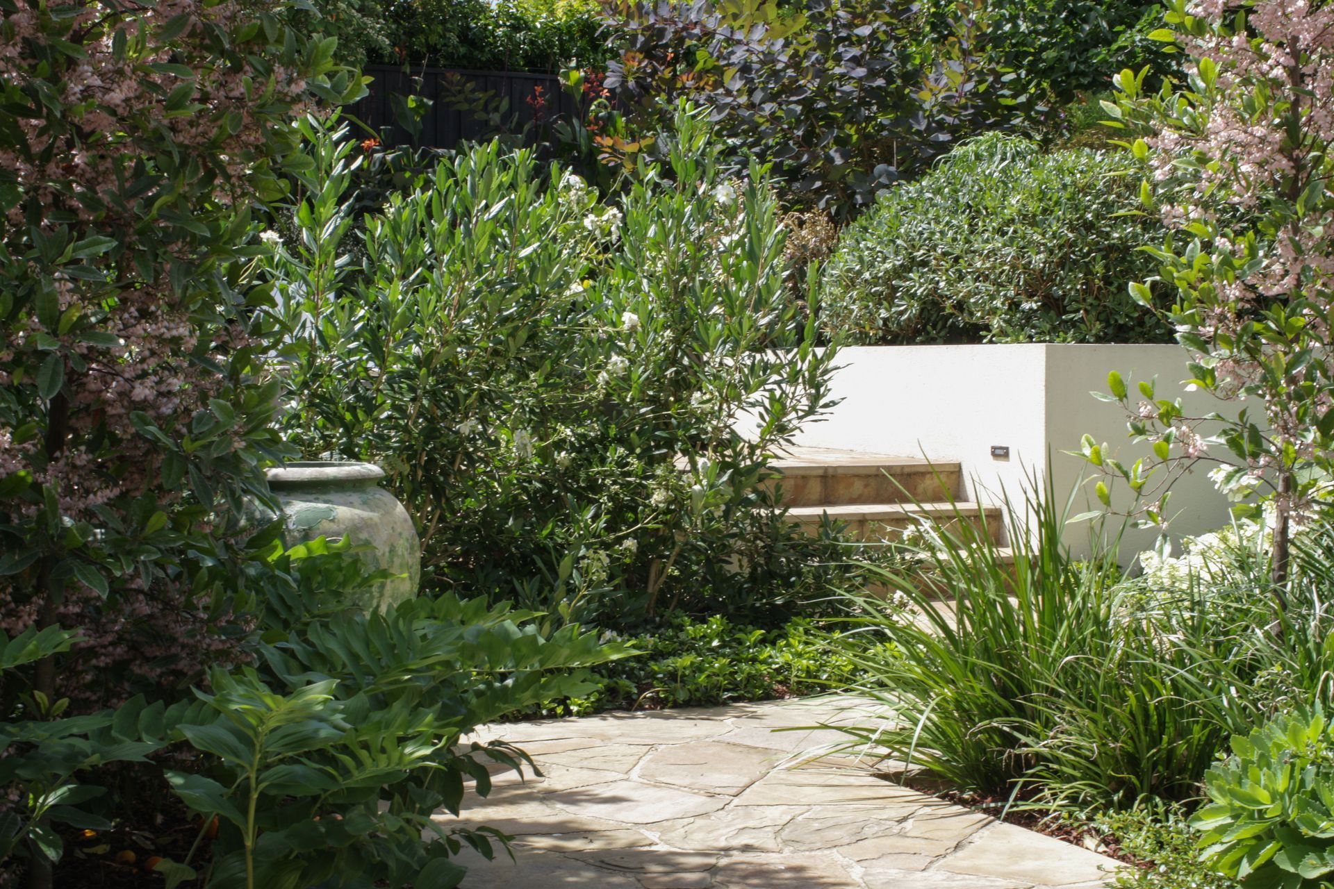 Eaglemont by Andy Murray Landscape Design | Photography by Andy Murray