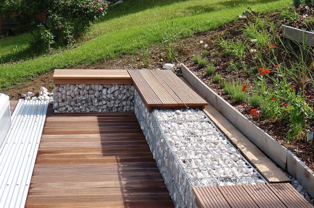 Ideal for urban landscape application, RAWE Gabion Stoneboxes are manufactured in a range of standard sizes and are made with 7mm double-dipped galvanised steel wire. 