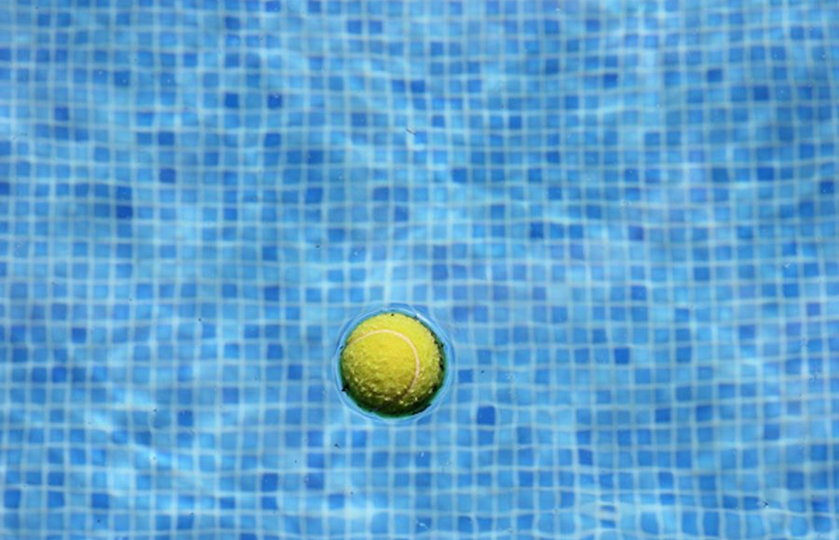 Pool Cleaning Hacks For DIY Enthusiasts