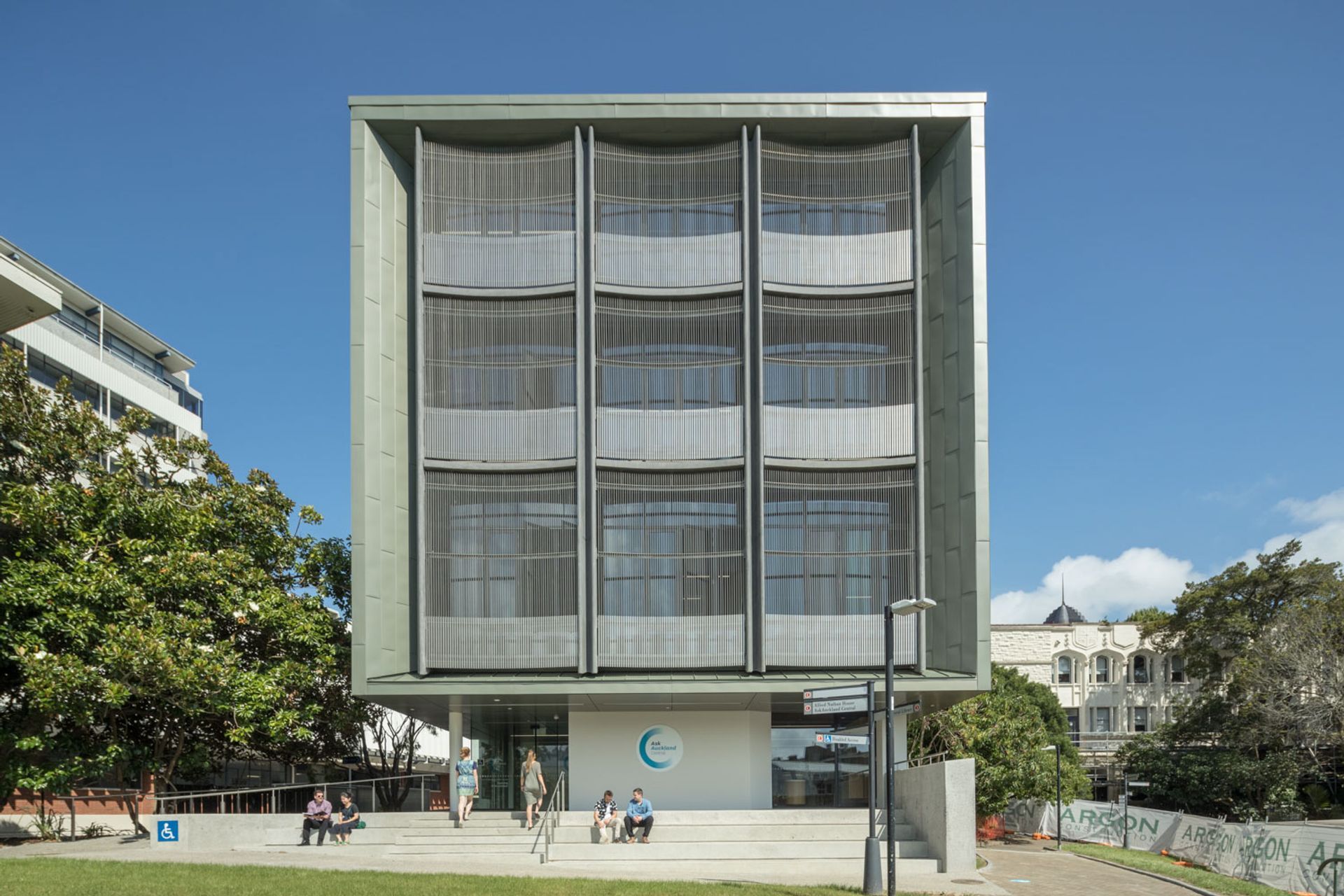 A senior associate at Architectus, Kitty has been involved in many residential, public, educational, and commercial projects, including the seismic upgrade, refurbishment and new extension work completed at the University of Auckland Waipapa Taumata Rau​’s Alfred Nathan House | Photography by Simon Devitt