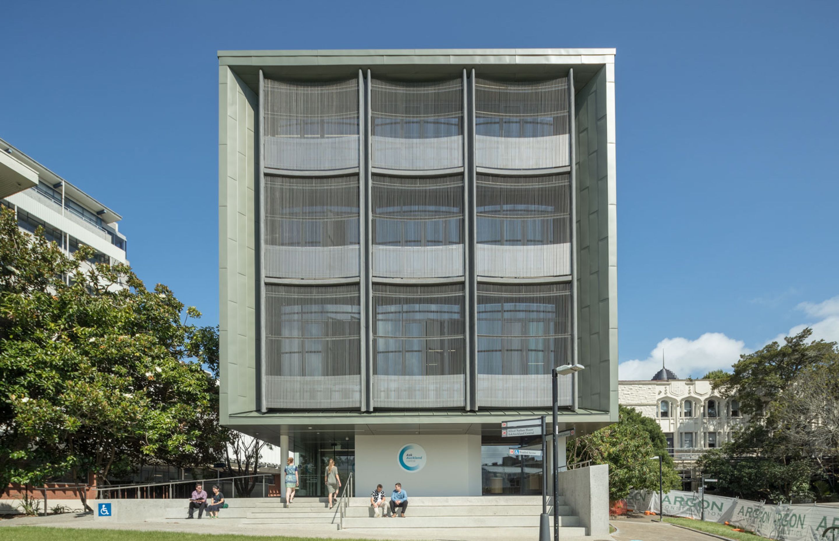 A senior associate at Architectus, Kitty has been involved in many residential, public, educational, and commercial projects, including the seismic upgrade, refurbishment and new extension work completed at the University of Auckland Waipapa Taumata Rau’s Alfred Nathan House | Photography by Simon Devitt