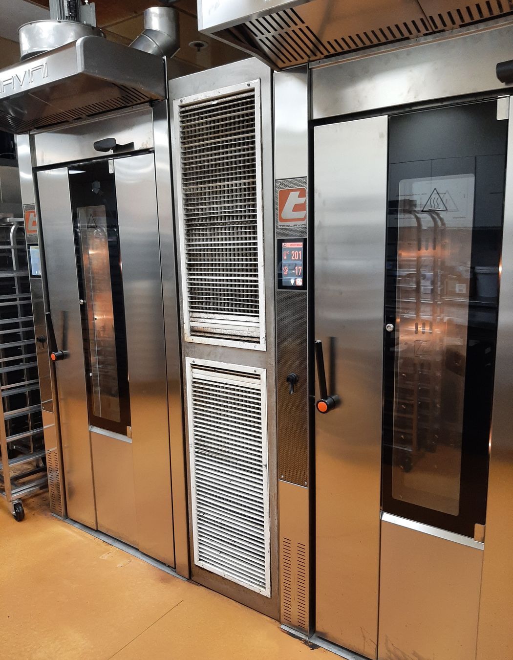 Exhaust system installed in the bakery area.