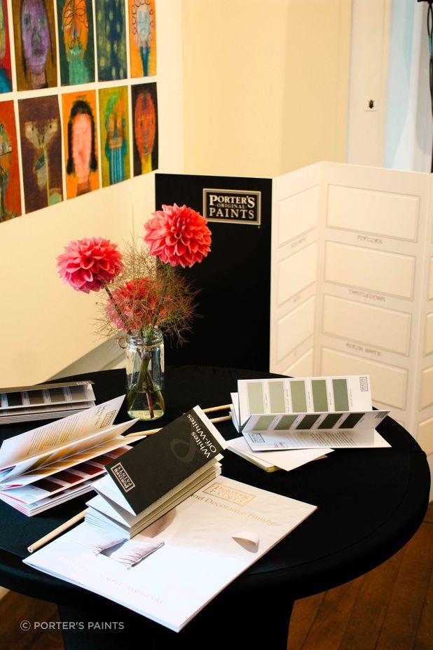 The 2025 Colour Library features a total of 300 curated hues thoughtfully organised into five concertina fan decks, with 34 new additions and 80 re-imagined shades from Porter’s archive, alongside Porter’s renowned decorative textures.