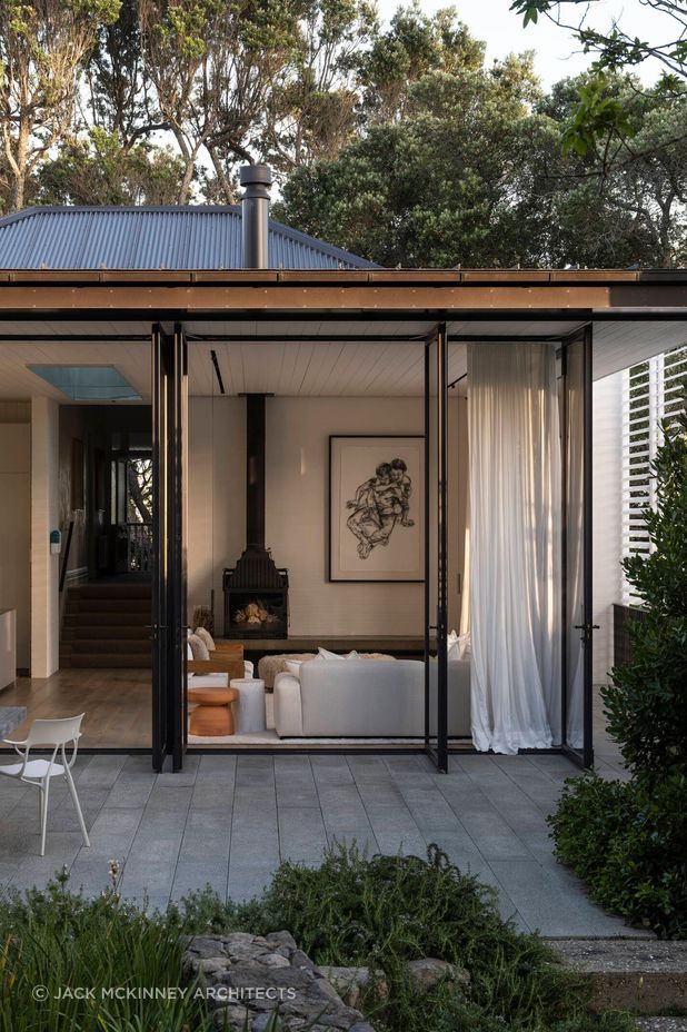 Alberon by Jack Mckinney Architects