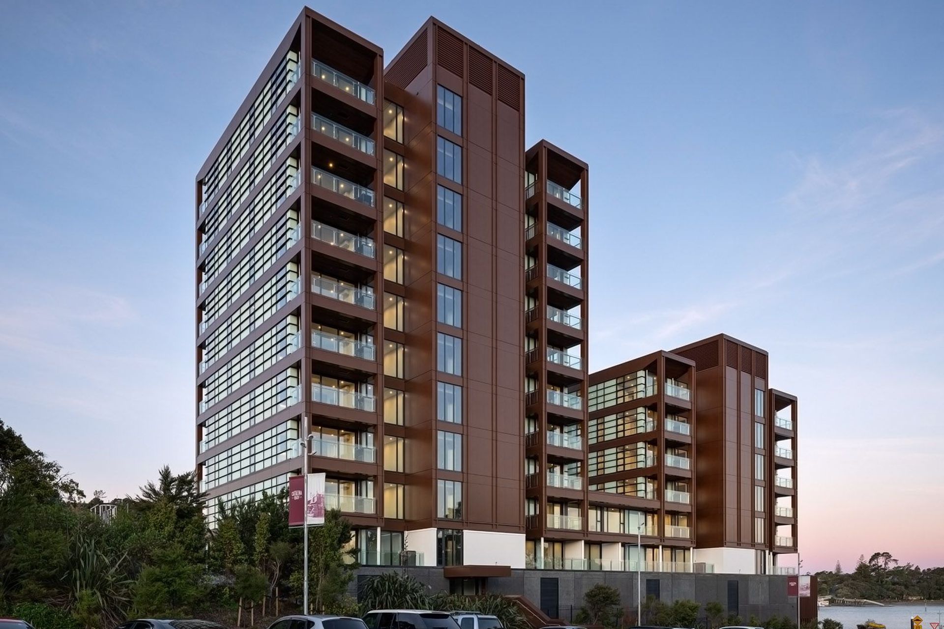 Catalina Bay Apartments by Architectus