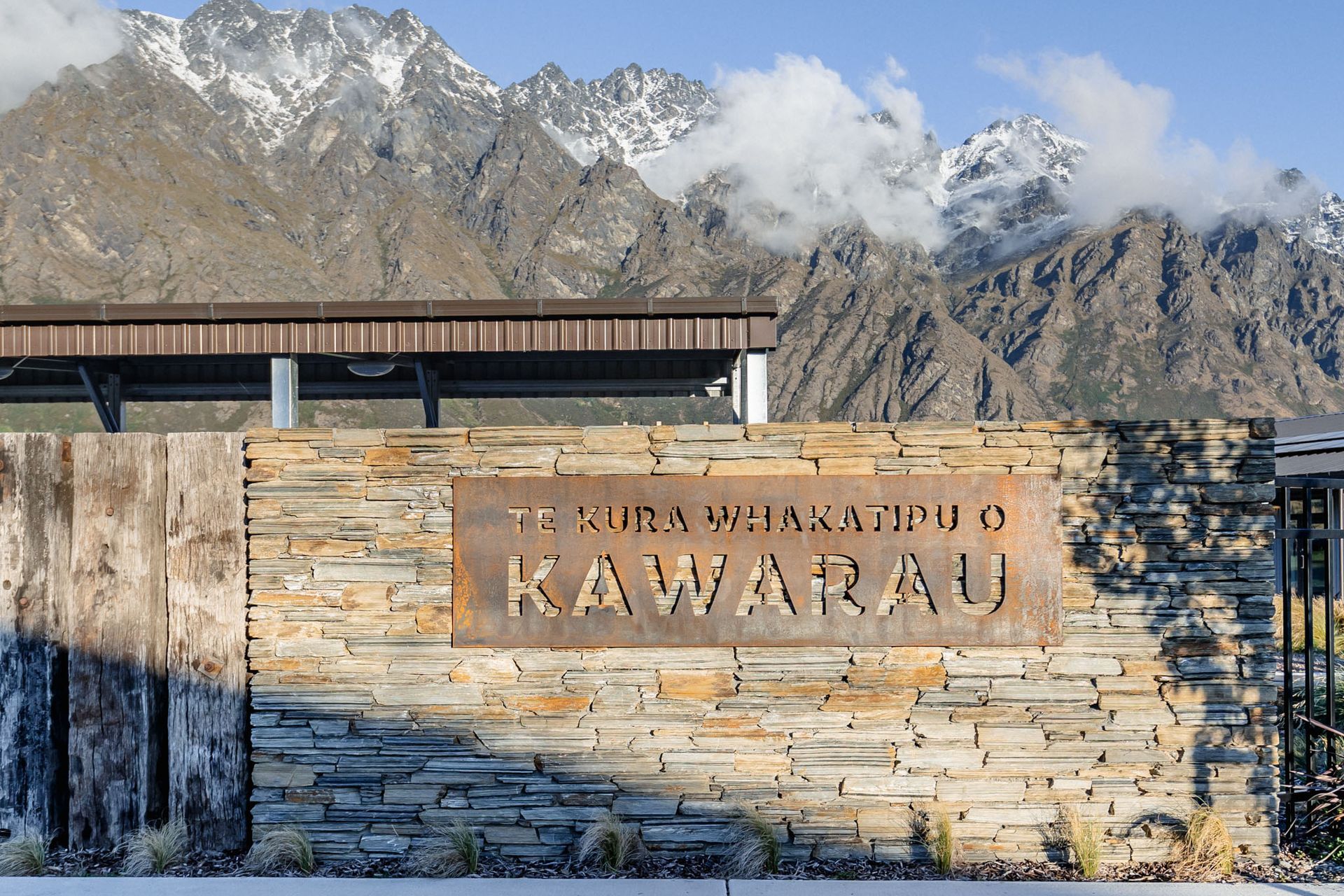 It was important for the landscape to create a gathering space, not only for the school but also the wider community. Hanley’s Farm is a growing community of young families from all over the world.