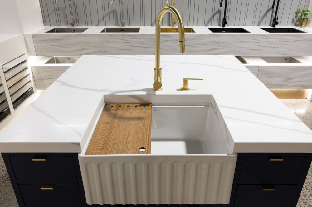 The Ravenna Fireclay Butler Sink by Italian brand Isvea is the newest addition to the Mercer range.