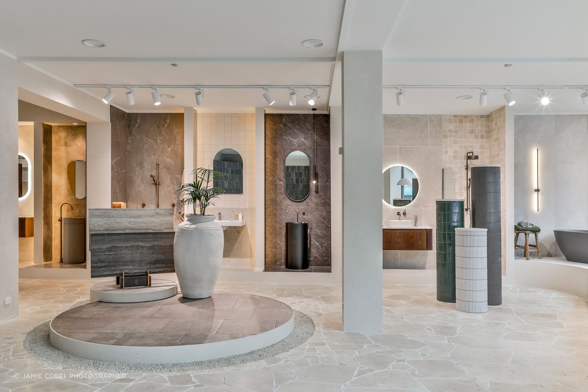 "This showroom is an important development for us as it supports Quantum’s direction and focus on high-end porcelain, stone, and cork tiles for the New Zealand market."