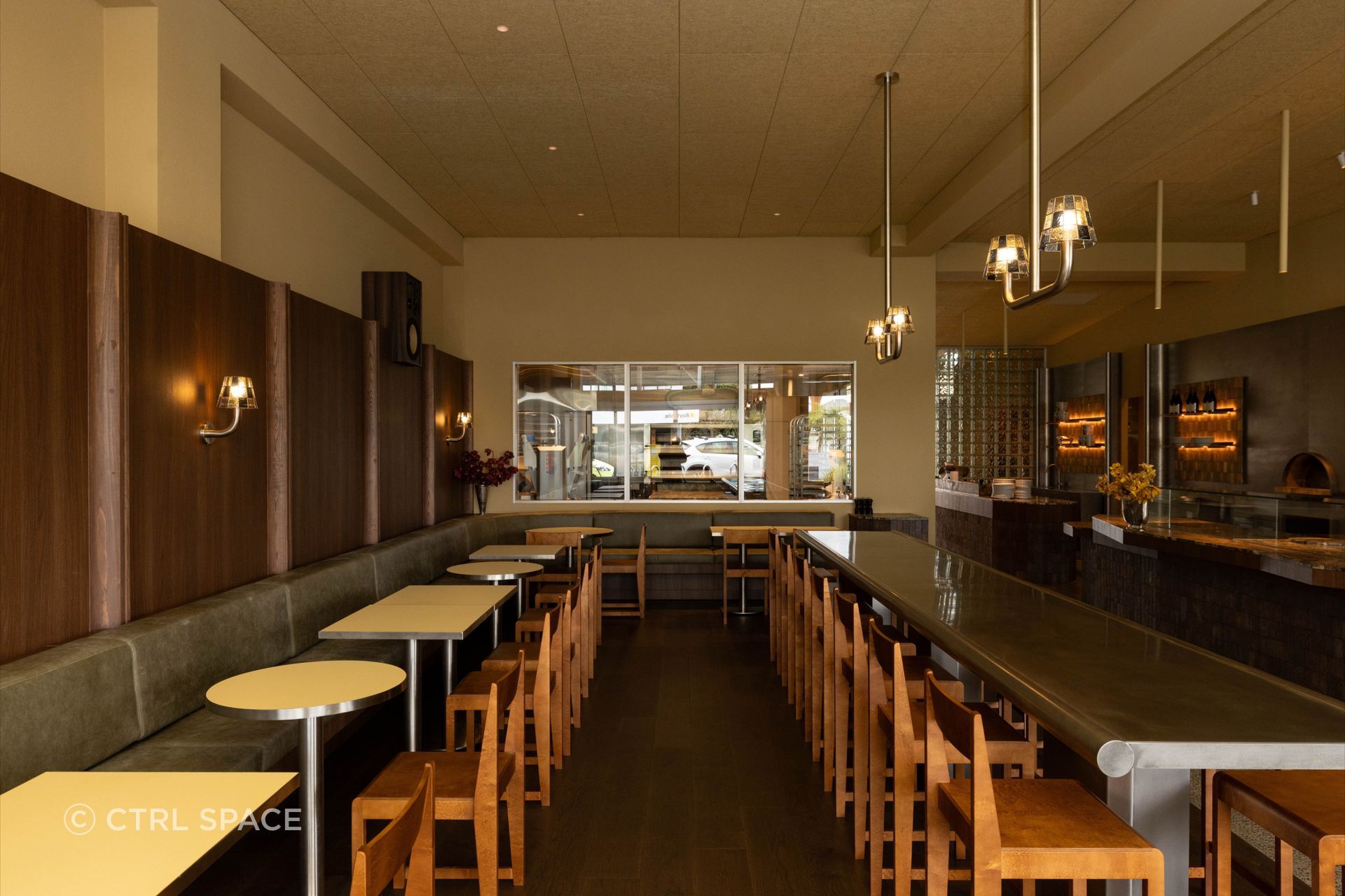 ctrl-space-interior-design-auckland-hospitality-mother-0564-ap-compressed.jpg