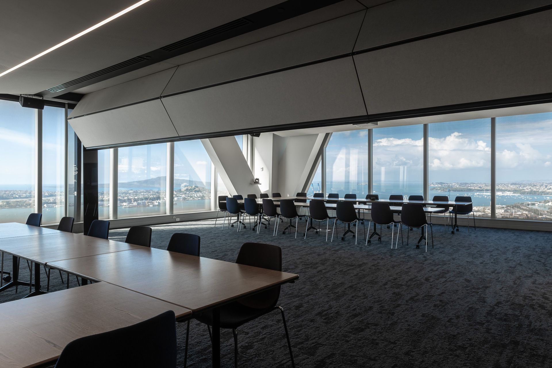 Skyfold Acoustic Vertical Retractable Walls are a quick and easy space management solution to reconfigure multifunctional rooms.