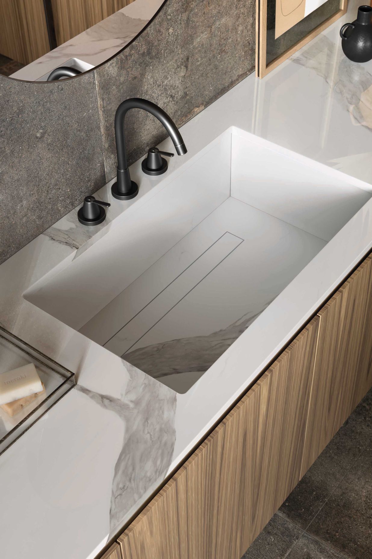 Porcelain can be used to create a seamless bathroom design.