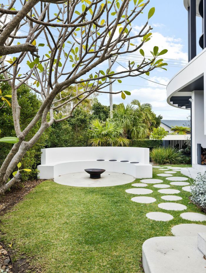 The Eagle House by Justin Humphrey Architects