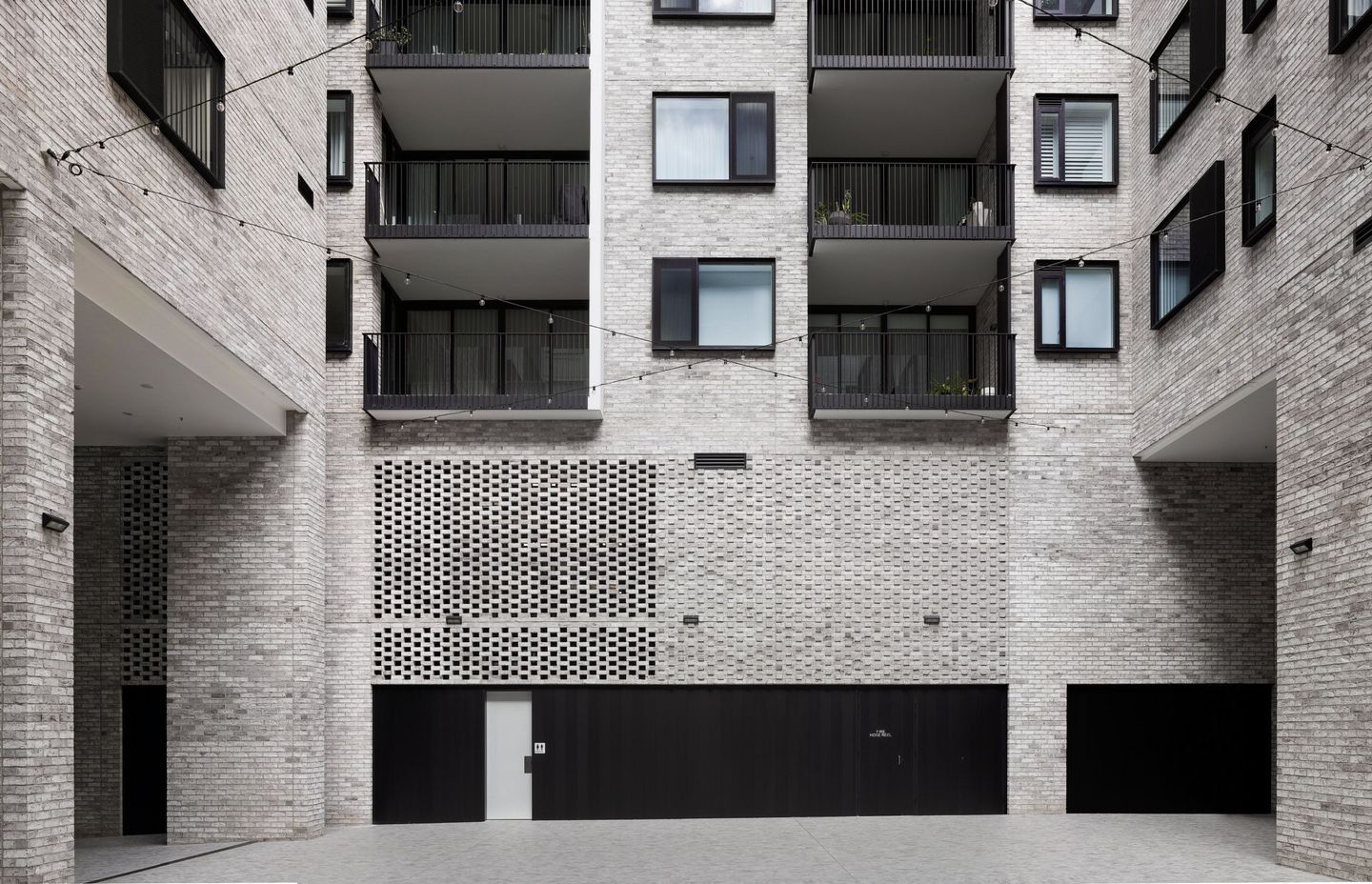 Whitton Lane by DJRD Architects in association with JCB Architects and Hutchinson | Photography by Luke Butterly