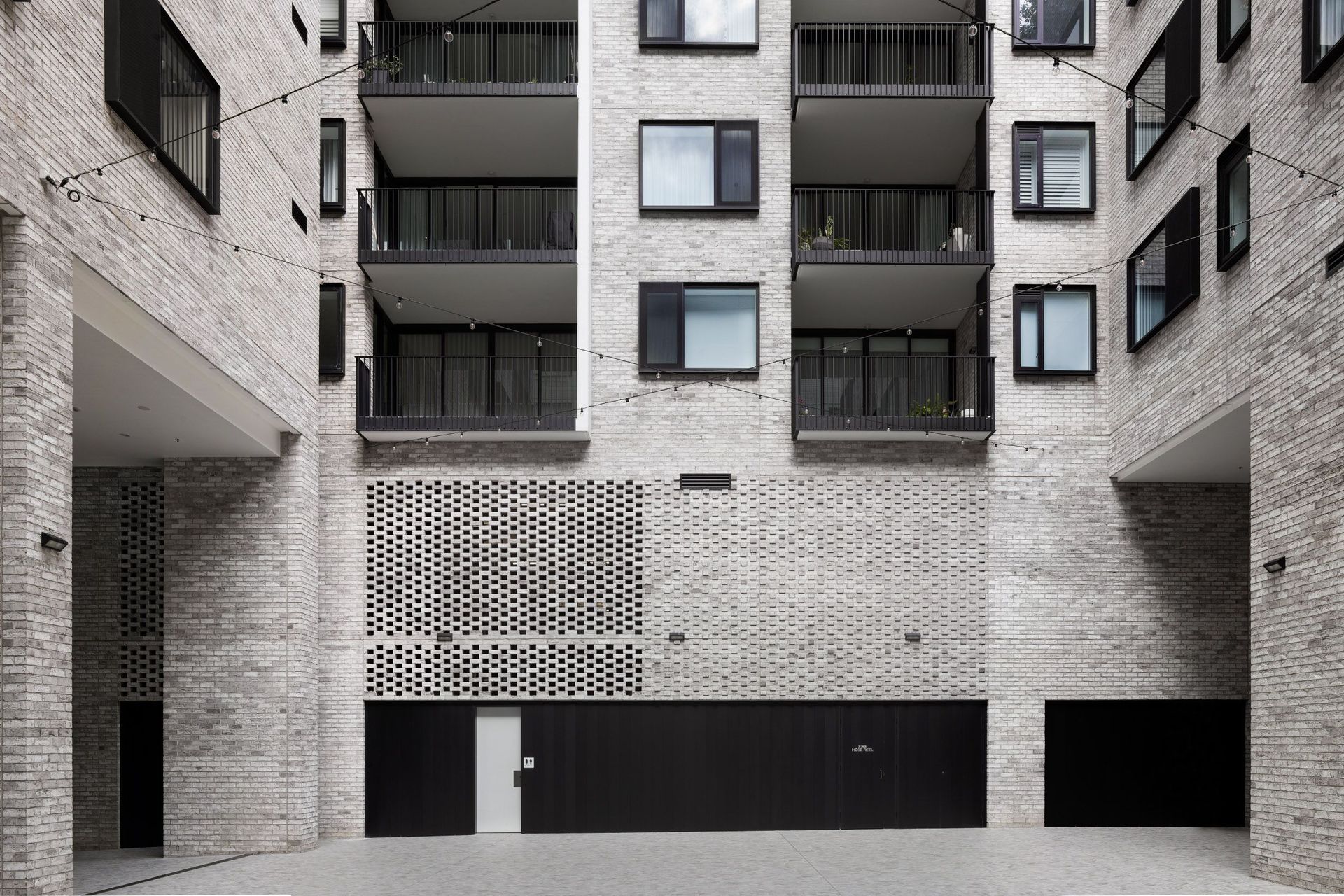 Whitton Lane by DJRD Architects in association with JCB Architects and Hutchinson | Photography by Luke Butterly