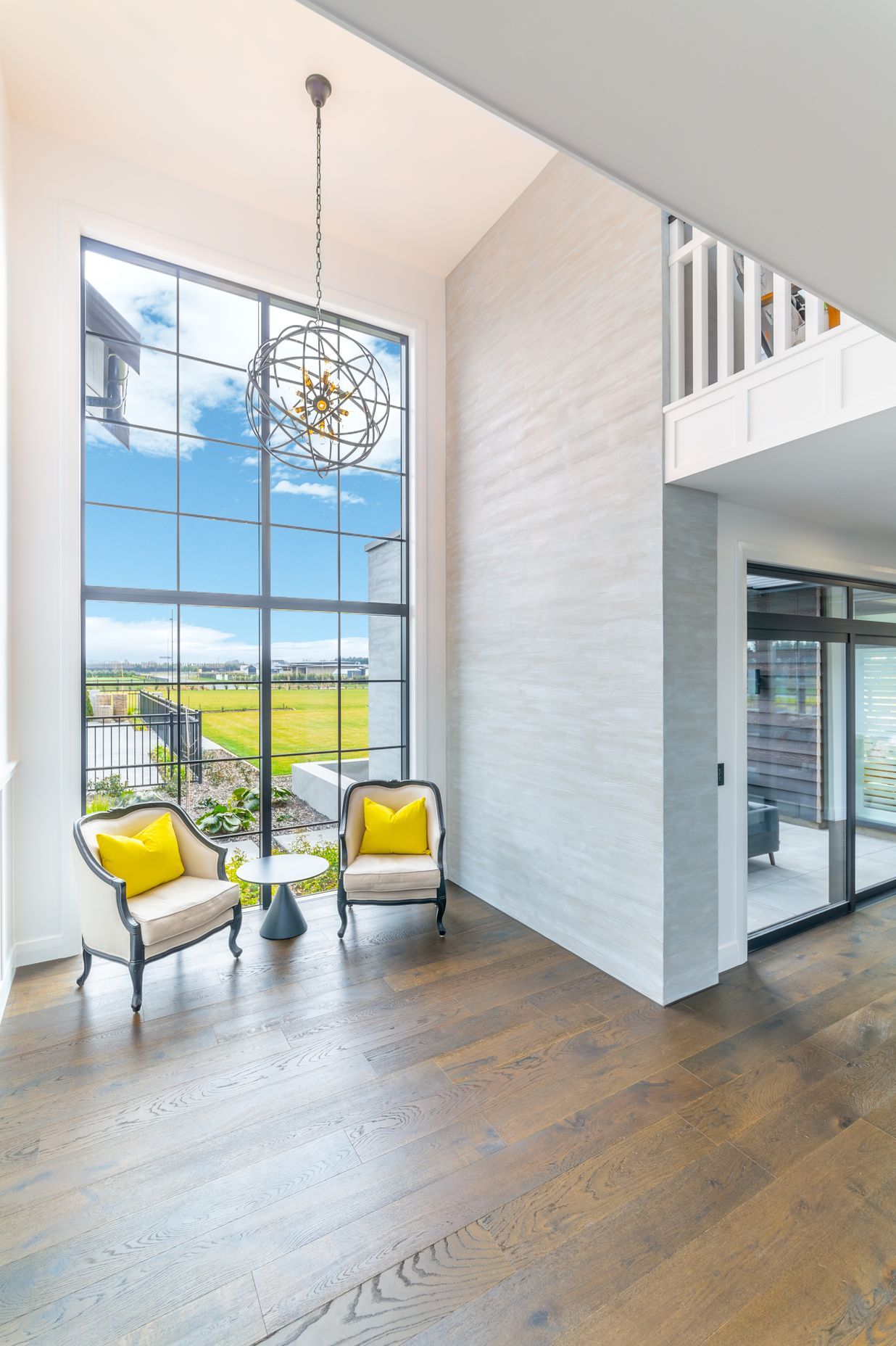 The single section of 5m high glazing in the entry foyer was carefully lifted into place by the team, and had to slot in neatly between the scaffolding and the building.