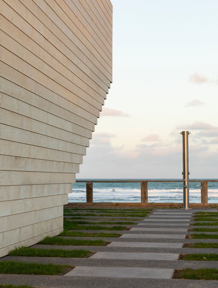 Running parallel to the ocean, concrete paths provides access around the Surf Club's perimeter.