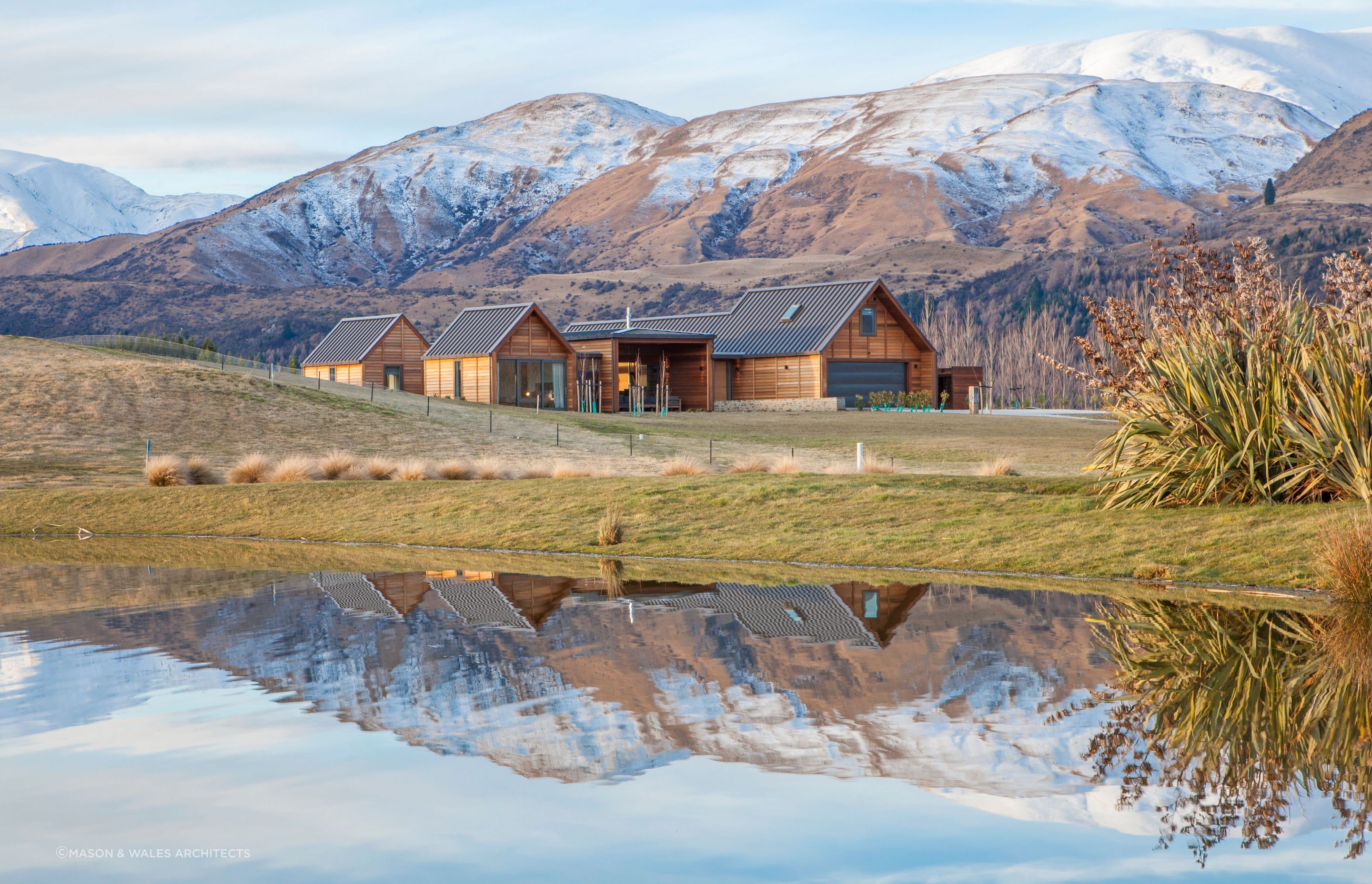 The beautiful Bendemeer House and its wondrous surroundings.