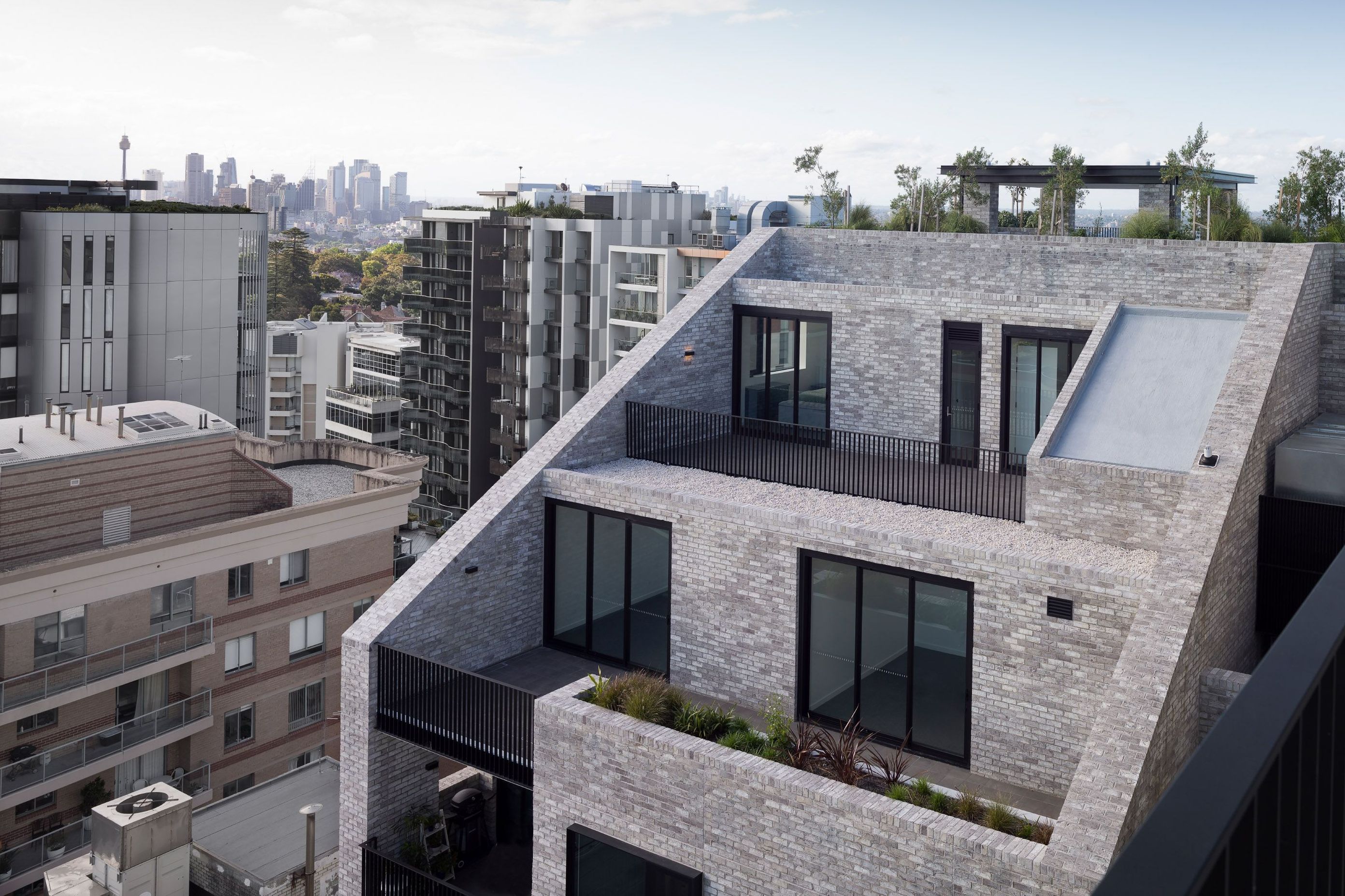 Whitton Lane by DJRD Architects in association with JCB Architects and Hutchinson | Photography by Luke Butterly