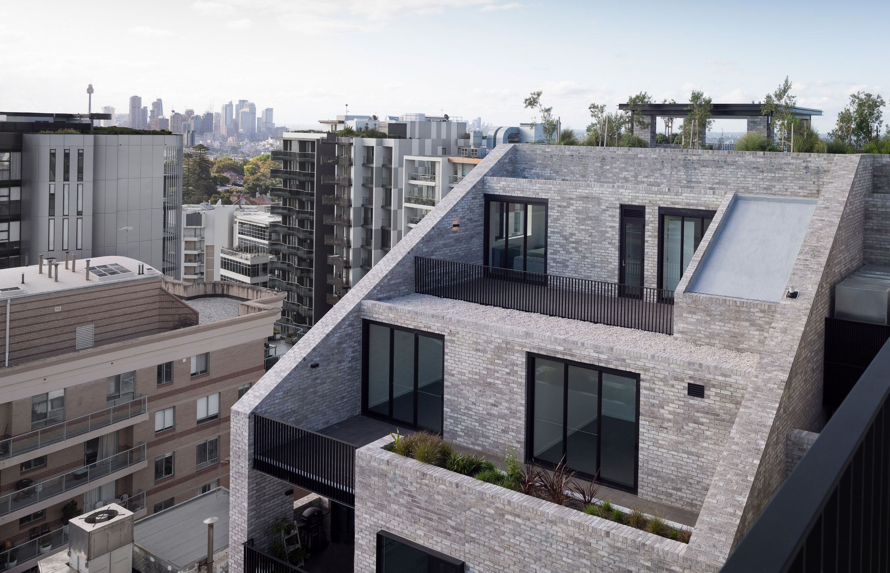 Whitton Lane by DJRD Architects in association with JCB Architects and Hutchinson | Photography by Luke Butterly