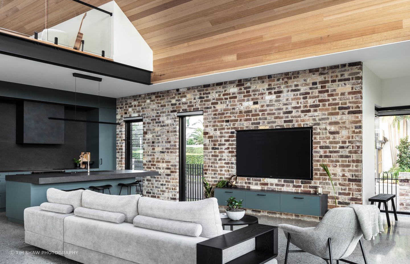 Materiality adds interest to the interior.