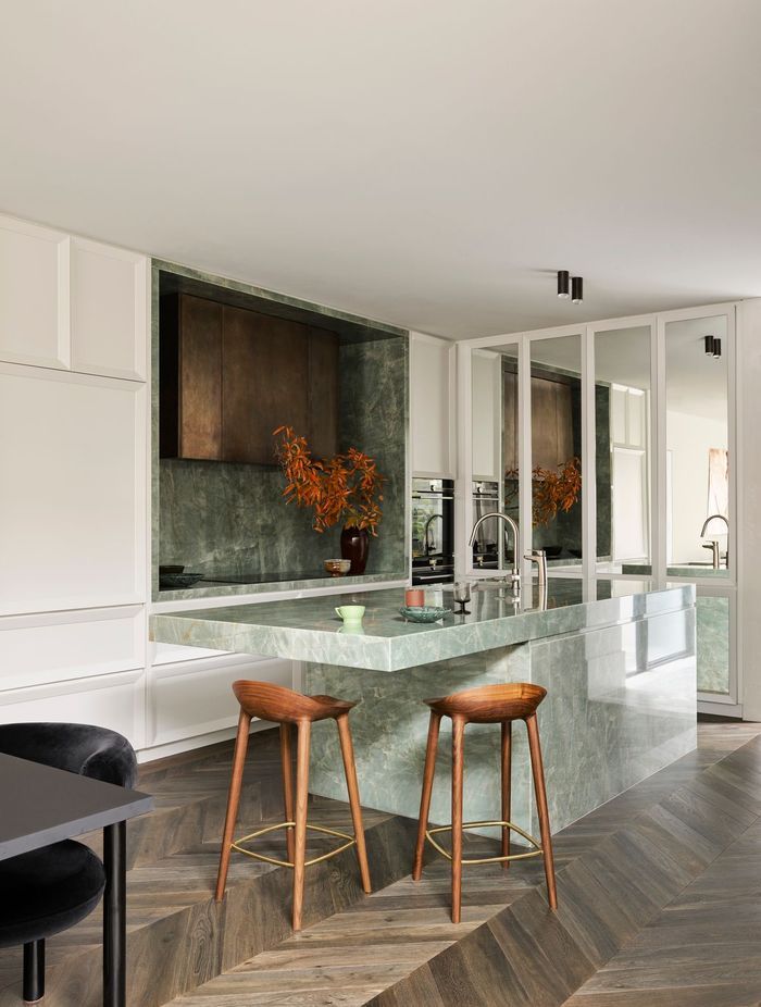 Mirror Image by Smac Studio and Van Rooijen Meyers Architects | Construction by Airth Building | Styling by Clare Delmar | Photography by Anson Smart