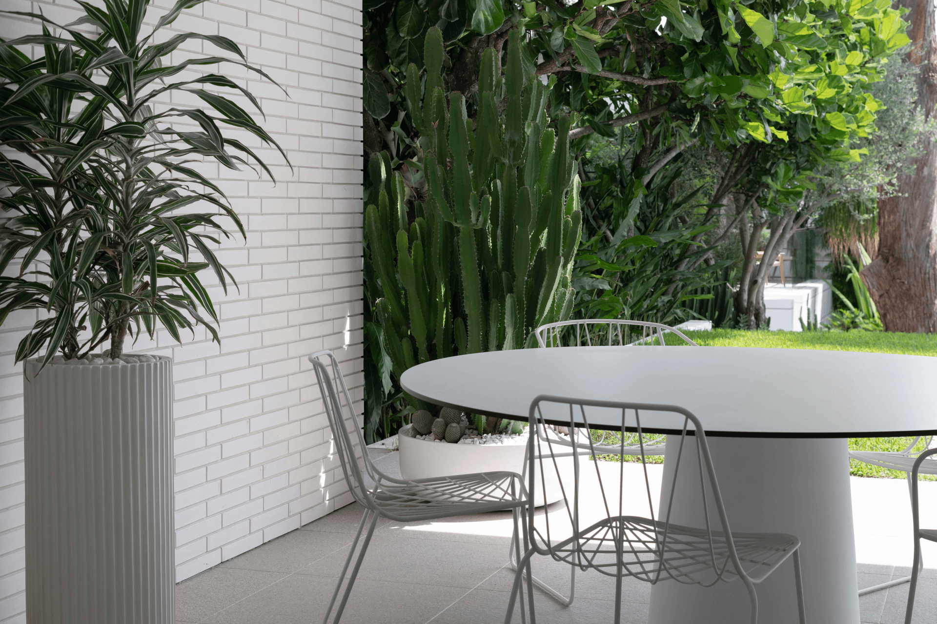 573522905bd7-neutral-compositions-blog-landscape-2-5db065.png