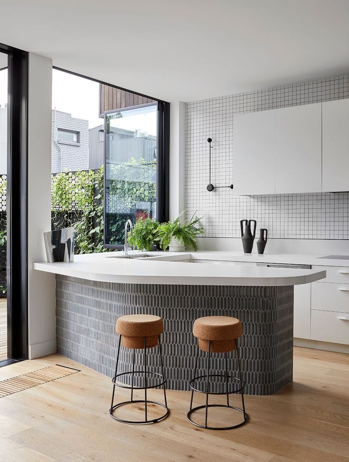 Neville St Residence, Middle Park, by Chan Architecture | Photography by Dave Kulesza