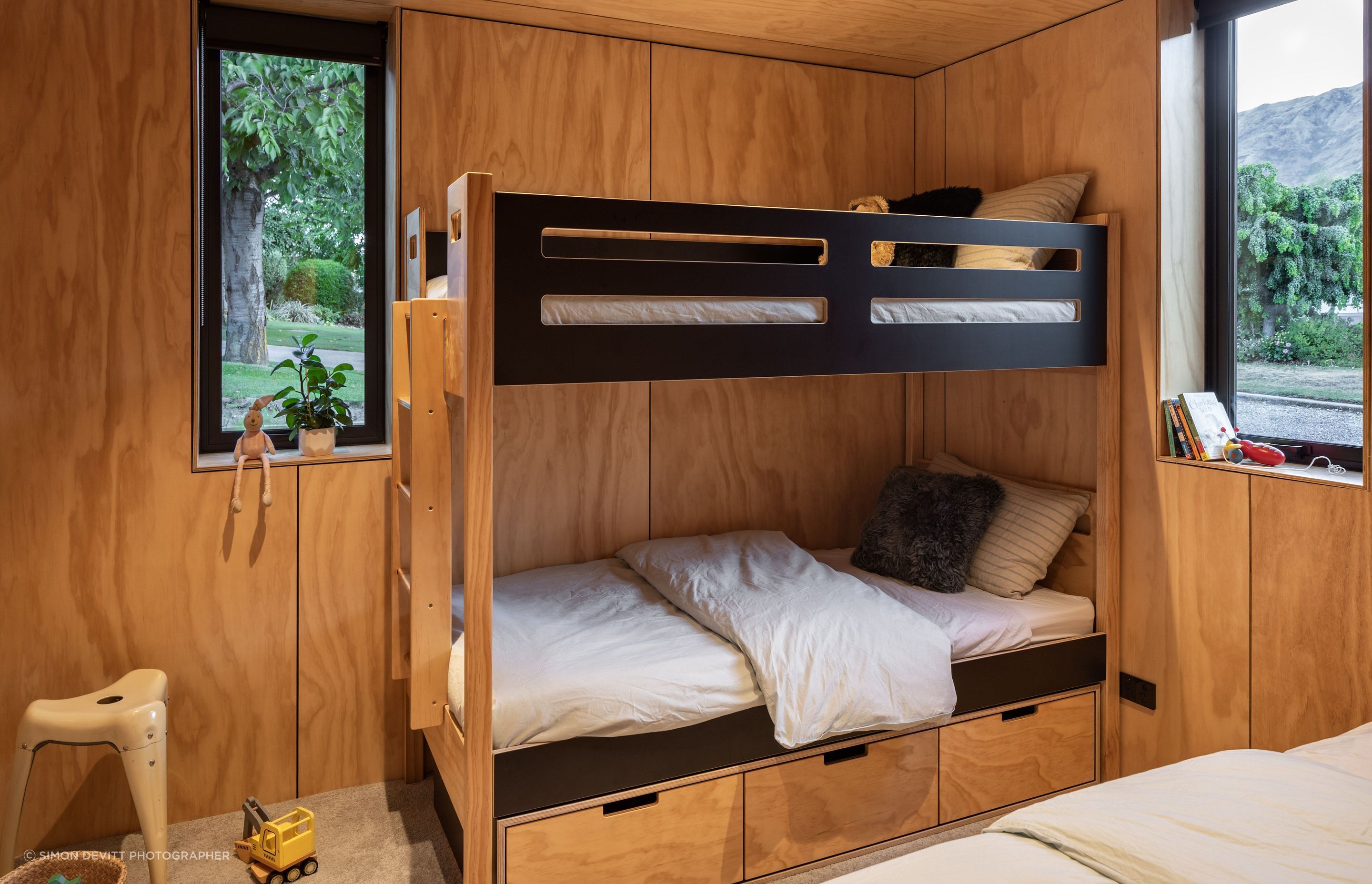 “The house is built from SIP panels, so it’s good from an insulation point of view because when you put them together you can make the construction relatively airtight,” says Barry. “We also have a thermally broken floor slab so it’s all quite efficient thermally. It's not a very big space, so it doesn't need a lot to heat it and it tends to retain the heat quite well.”
