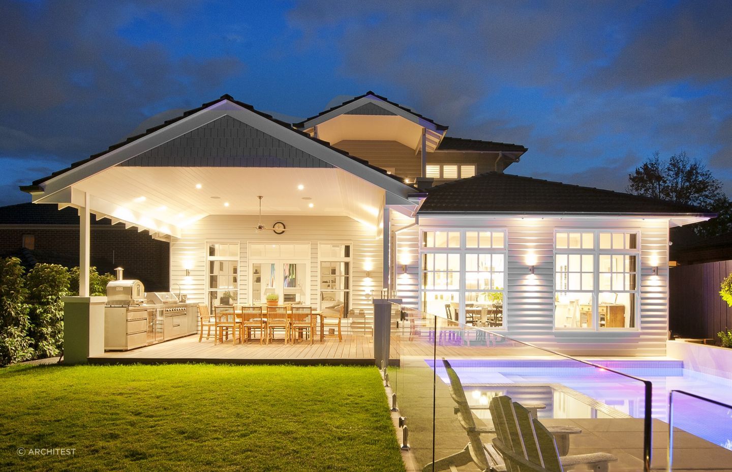 A great example of well-designed outdoor lighting at this magnificent Californian Bungalow in Balwyn, Melbourne