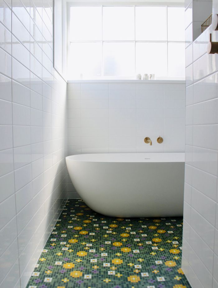 The family bathroom renovation by Ben Gommers at Gommers Construction. The Bisazza tiles are glass and needed a specialist tiler to work with the epoxy resin grout. “It’s quite an art,” says Ben.