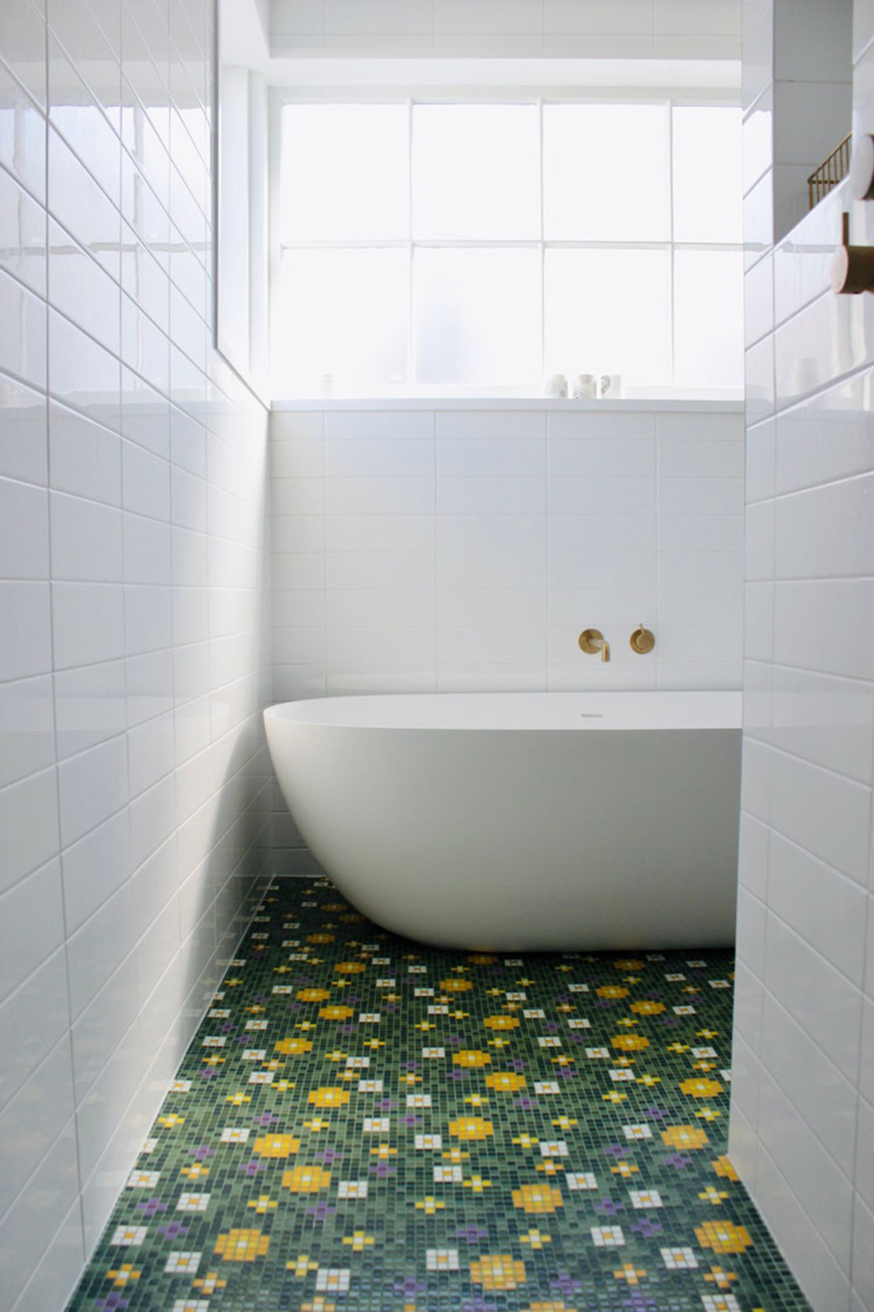The family bathroom renovation by Ben Gommers at Gommers Construction. The Bisazza tiles are glass and needed a specialist tiler to work with the epoxy resin grout. “It’s quite an art,” says Ben.