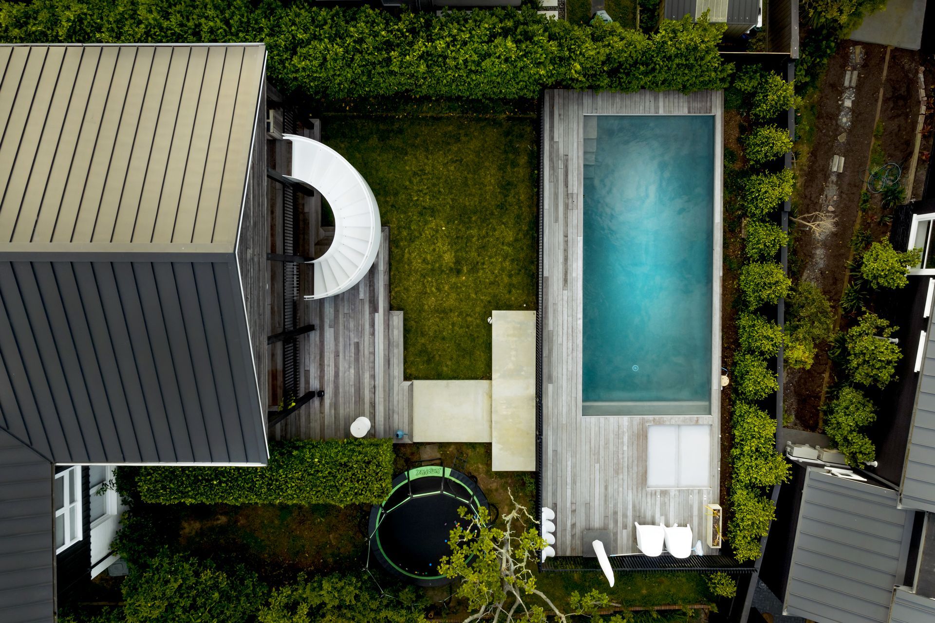 From above, the house is completely rejuvenated.